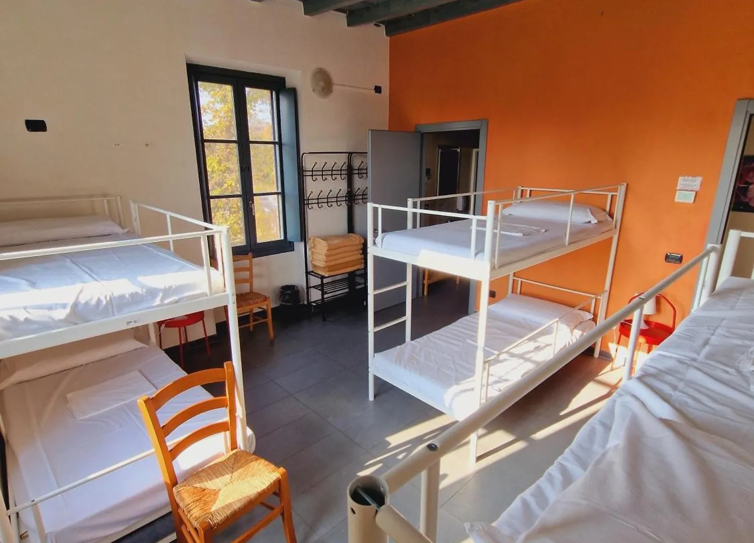 B&B E Ostello, Parco Di Monza, Cascina Costa Alta 0*, Monza Włochy