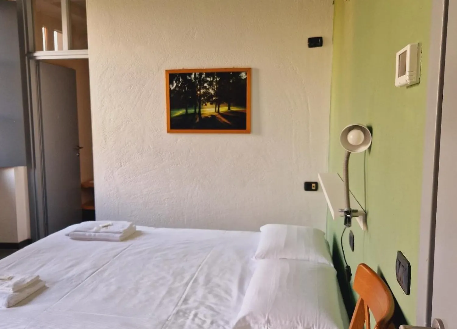 B&B E Ostello, Parco Di Monza, Cascina Costa Alta Hostel Monza