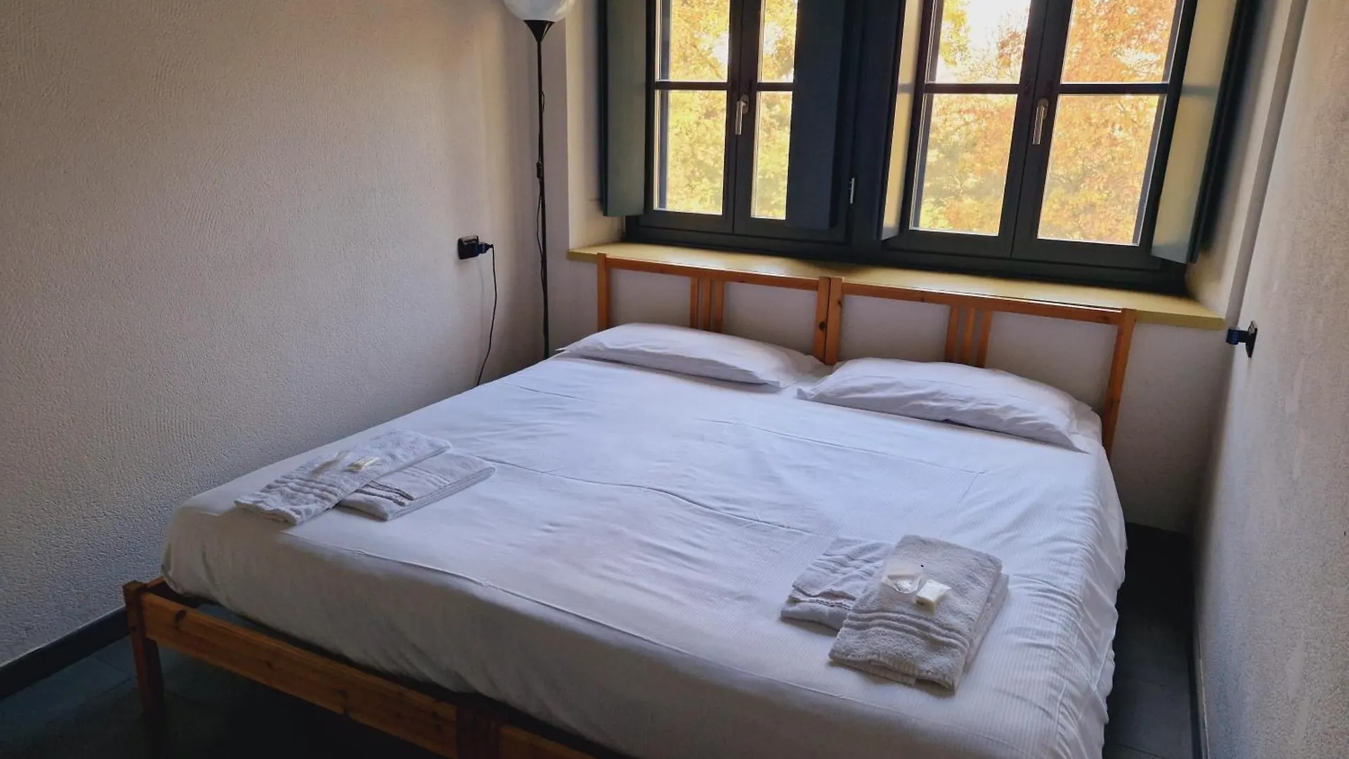 B&B E Ostello, Parco Di Monza, Cascina Costa Alta Monza
