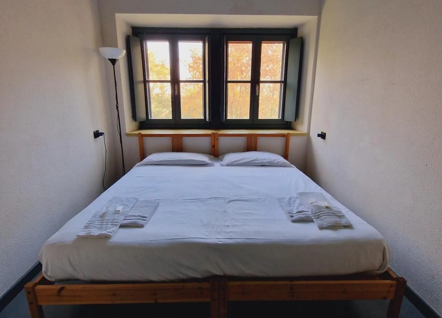 B&B E Ostello, Parco Di Monza, Cascina Costa Alta 0*, Monza Italie